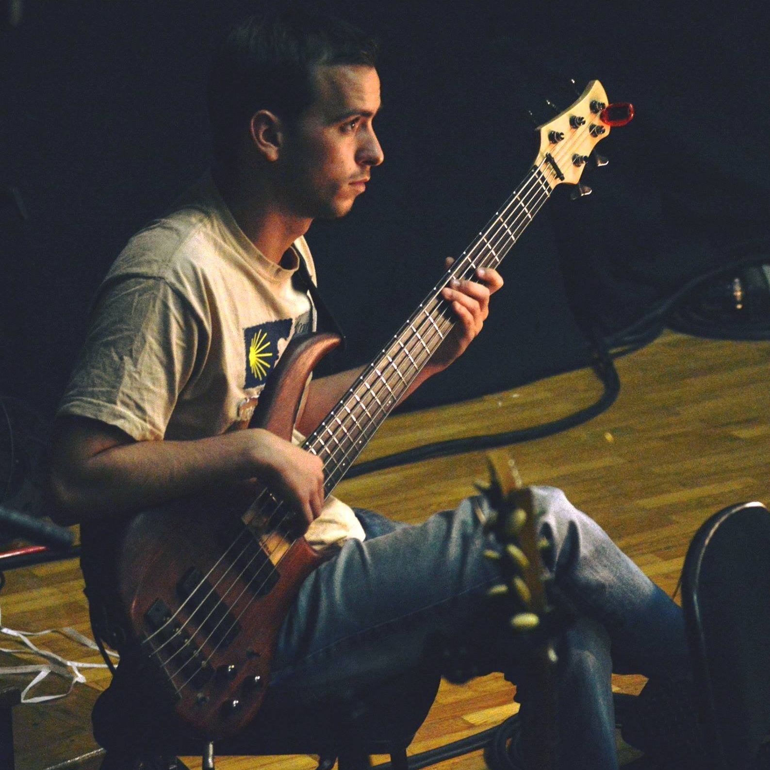 Guitare basse